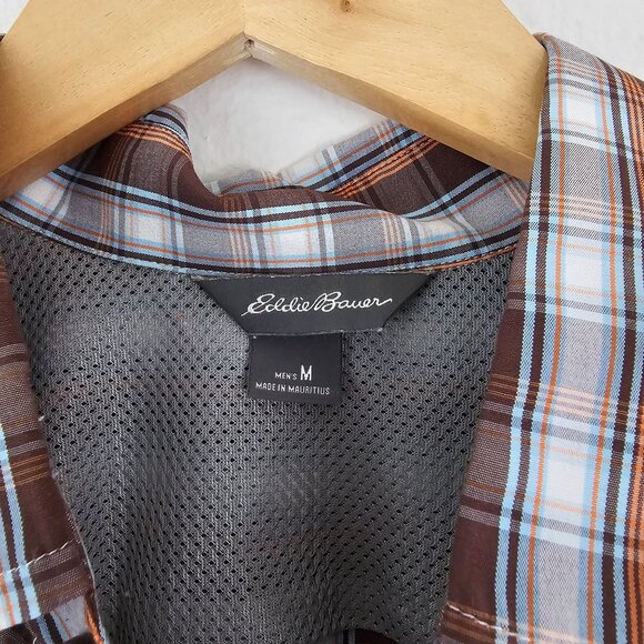Eddie Bauer Mens Outdoors Plaid Shirt Size Medium Vented Fishing Camping Casual - Picture 4 of 10